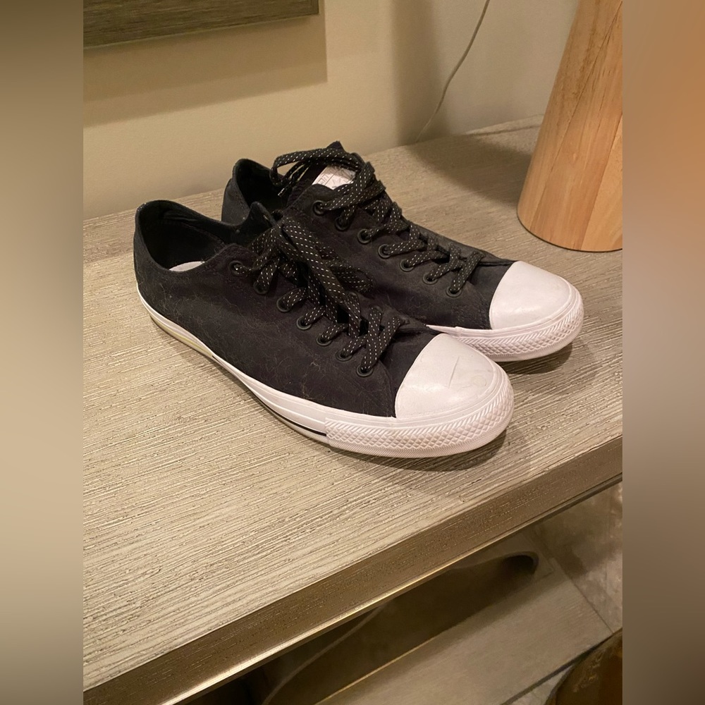 Converse Low tops